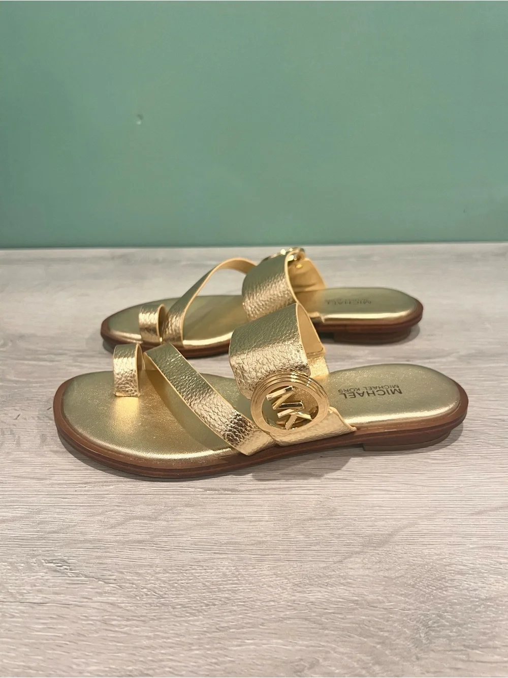 Michael Kors Gold Metallic Logo Slide Sandals Women’s Size 5M